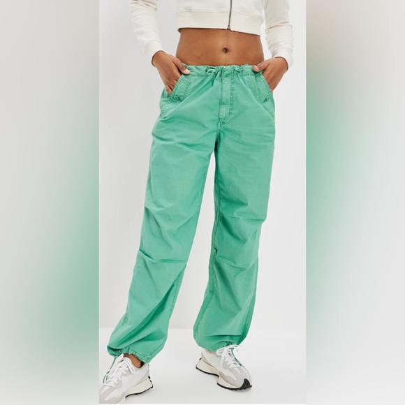 H&M parachute pants - Picture 1 of 2